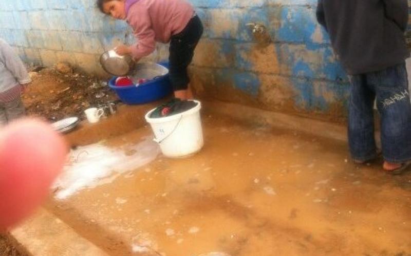 دورات المياه في الزعتري.. بؤرة للمخاطر- صوت 