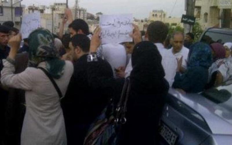 معتصمون: الرابية بدها تحرير من السفارة والسفير - صور