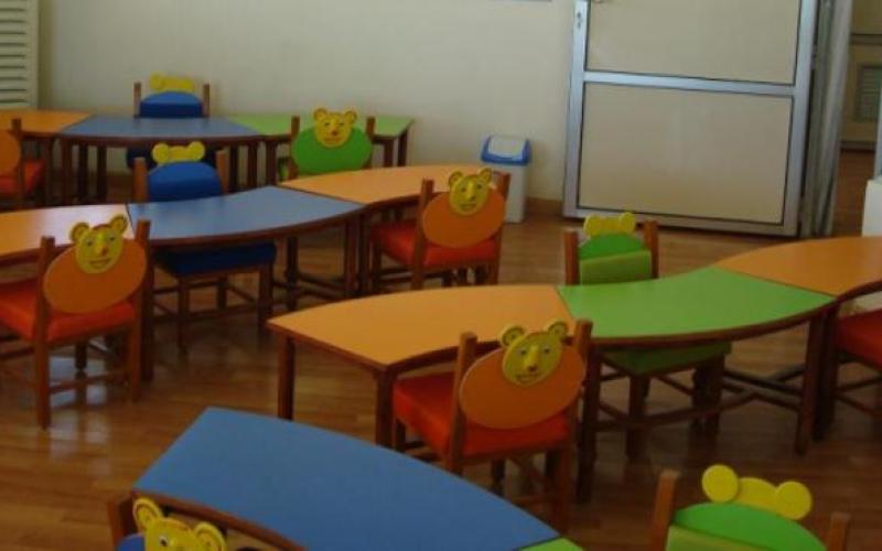 الحضانات في اماكن العمل حق مفقود للامهات العاملات بالزرقاء- صوت