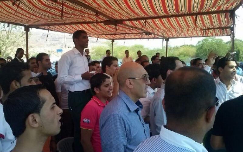 استمرار إضراب العاملين في الموفنبيك البحر الميت