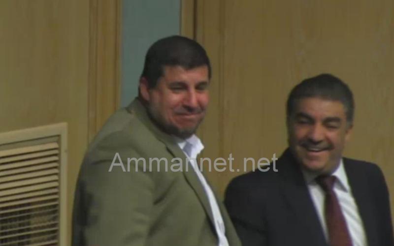 السعود للنسور: لا تنهى عن خلق وتأتي بمثله