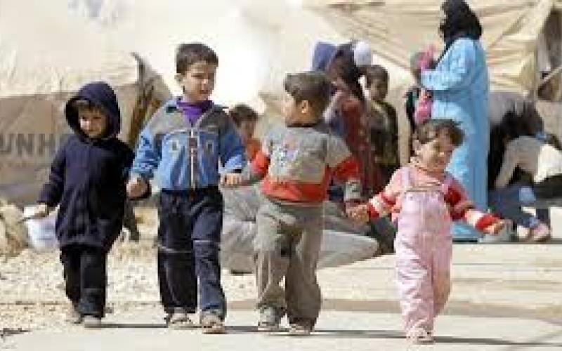 تقرير: كثير من الأطفال السوريين لا يلتحقون بالمدارس في الأردن