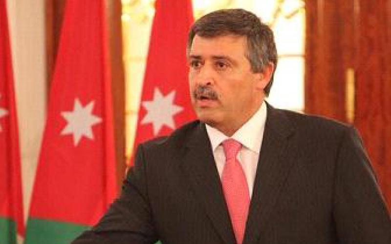75% من العاملين في قطاع الخدمات.. و200 ألف متعطل عن العمل