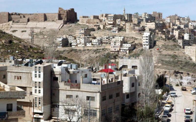 اقتصاديون يشككون بواقعية برنامج تنمية المحافظات (صوت)