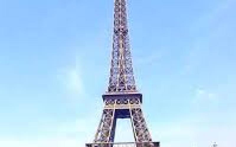 باريس في الزرقاء؟؟