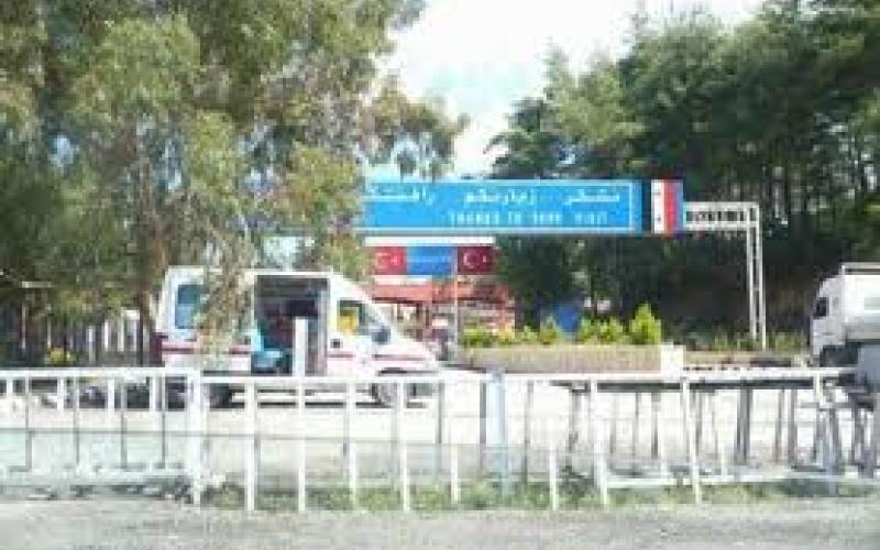 انفجار سيارة قرب الحدود السورية التركية