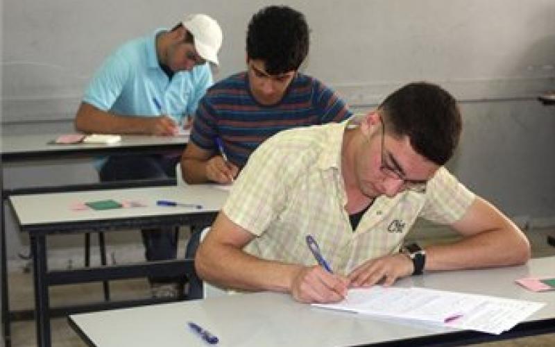 تربية غزة تطبّق قرار إلغاء مادتين بالتوجيهي ورام الله تسائل الحكومة