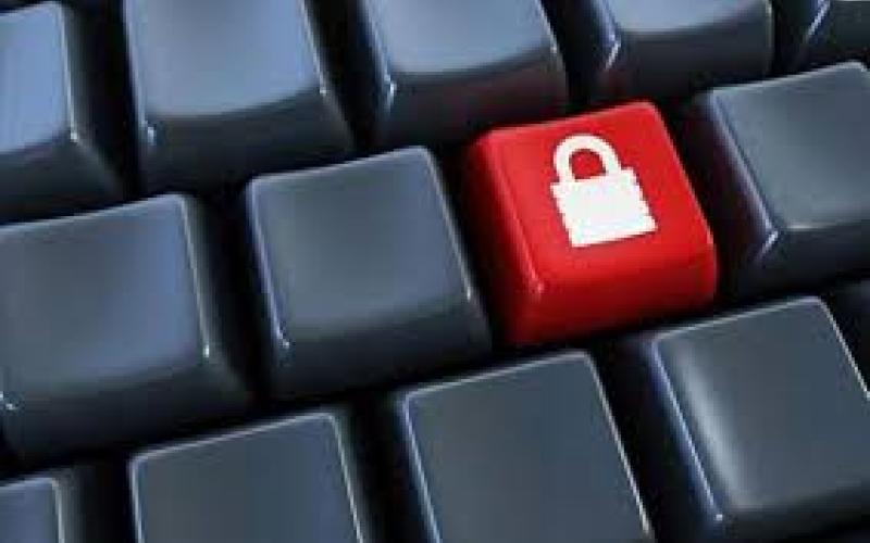 الشوابكة: 137 من أصل 400 موقعا الكترونيّا التزم بالترخيص