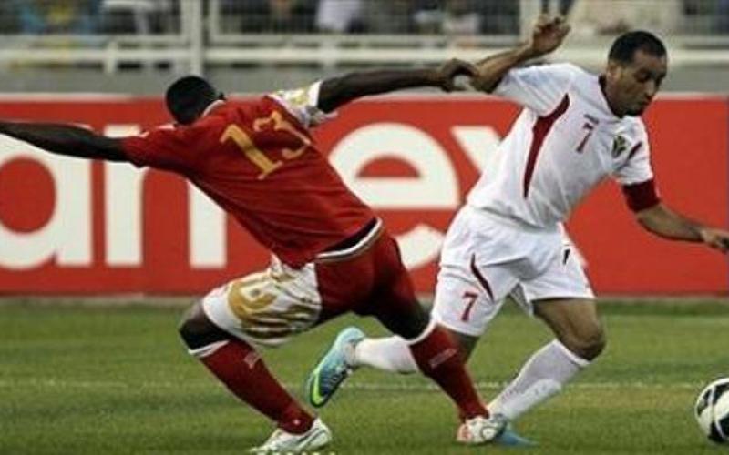 النشامى يتعادلون مع عمان.. ويواجهون الأوروغواي في الملحق