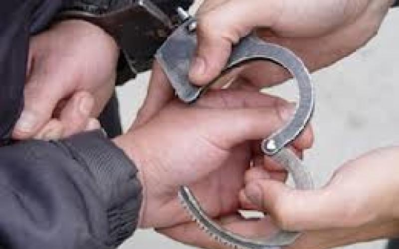 القاء القبض على مطلوب خطير في معان