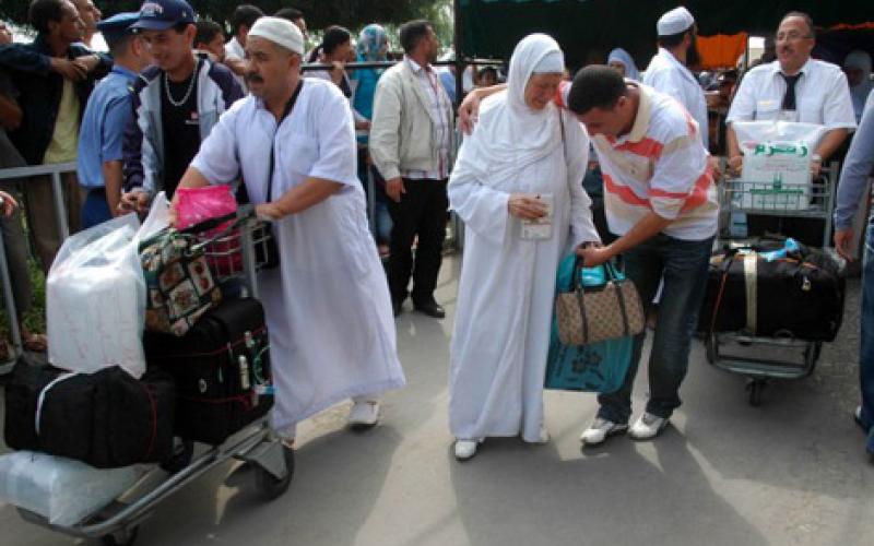 بعد 15"يوما" حجاج سوريون يتسلمون أمتعتهم من جمرك عمان