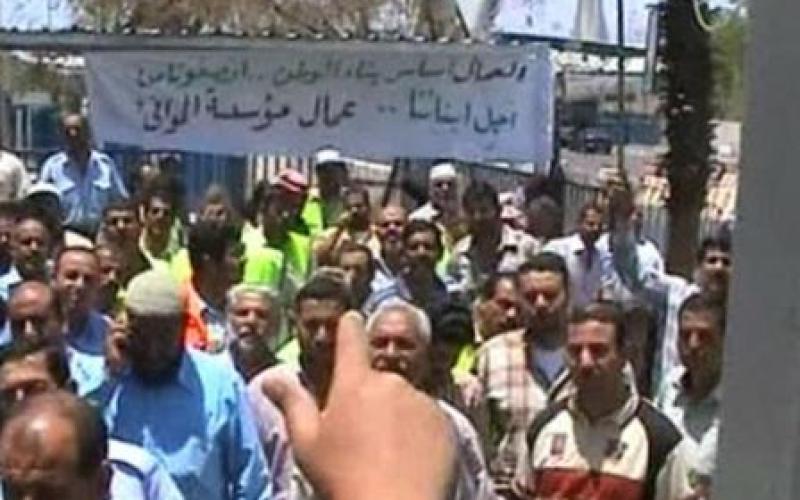المجالي: عمال الموانئ يتقاضون رواتب وامتيازات تفوق أي امتيازات