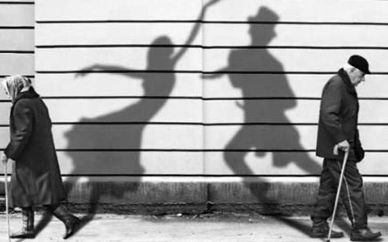 ألا ليت المشيخ يعود يوما