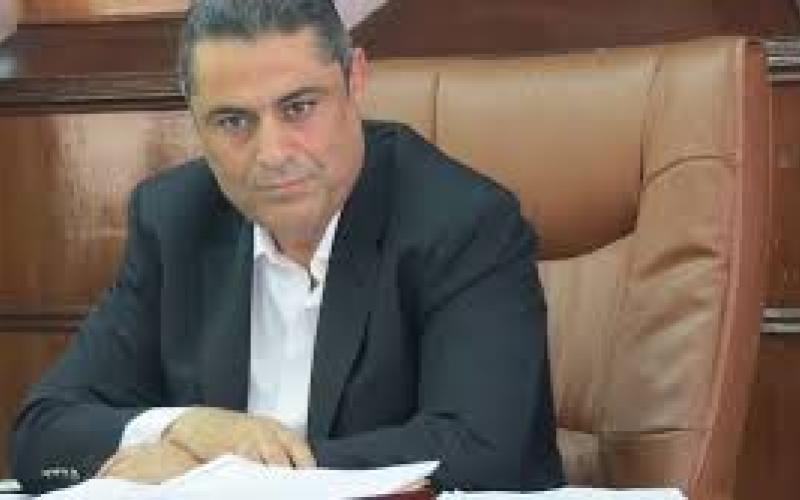 المومني يلمح لاحتمال التراجع عن انشاء اذاعة لبلدية الزرقاء