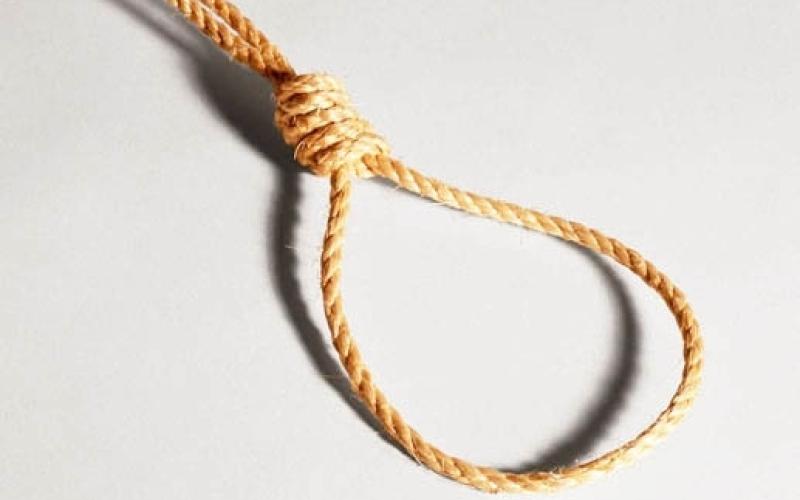 انتحار طفل شنقا بعد سخرية اطفال من يده المقطوعة