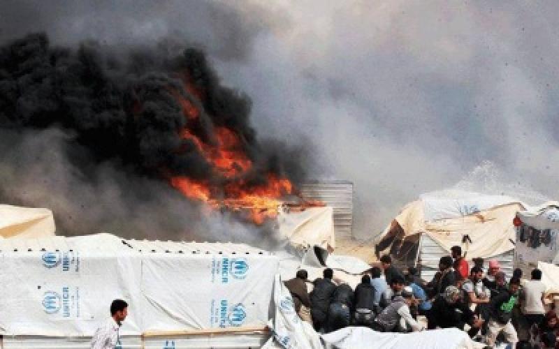 حريق في مخيم الراجحي للاجئين السوريين