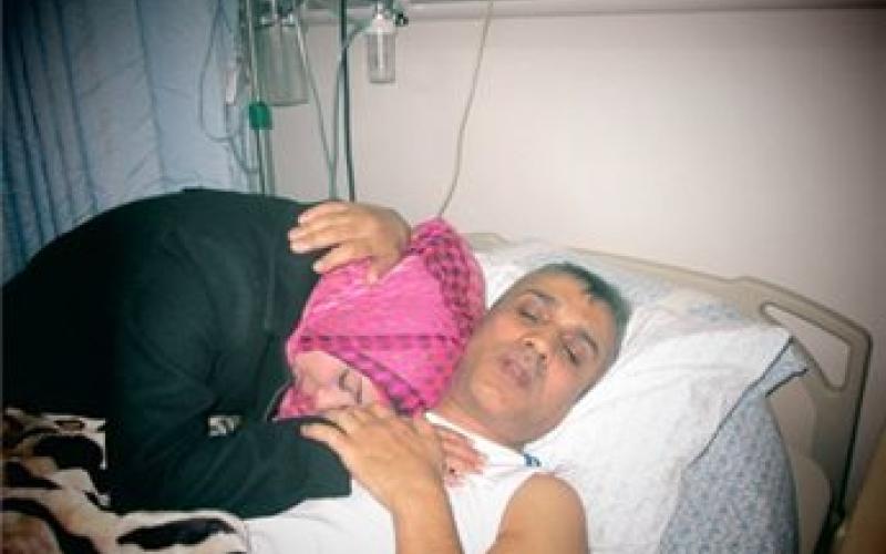نقل أسير فلسطيني محرر لتلقى العلاج في الأردن