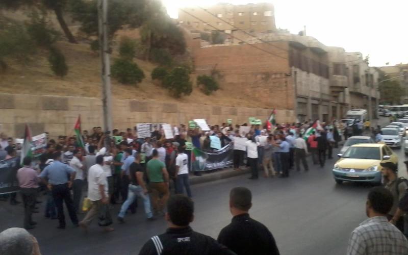 متعطلون عن العمل: "يا بنتوظف يا بنموت"