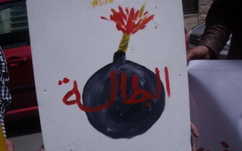 المتعطلون عن العمل يعلقون إضرابهم أمام الديوان الملكي