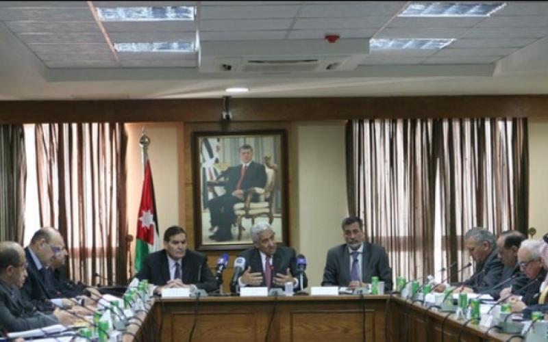 النائب الفايز: لماذا يمنع الإعلام من تغطية نقاشات المشروع النووي؟