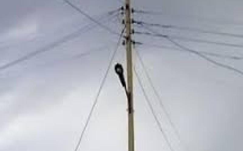 شبكة كهرباء عشوائية تهدد حياة اللاجئين في الزعتري