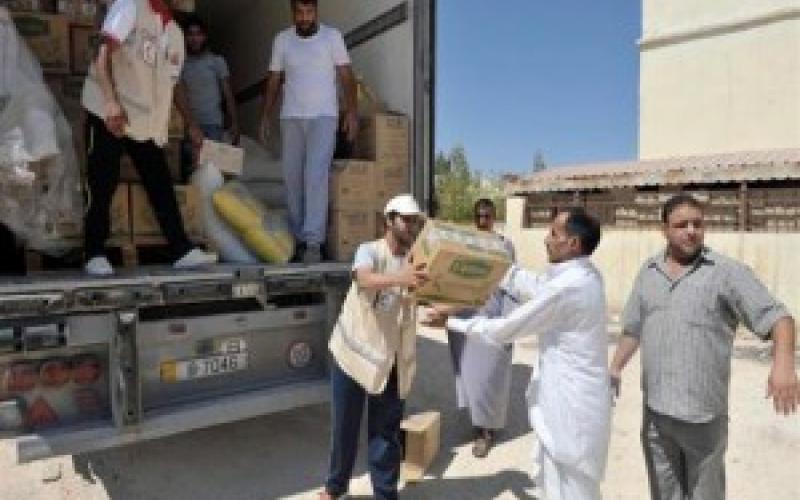 شاحنات مساعدات كويتية للاجئين السوريين