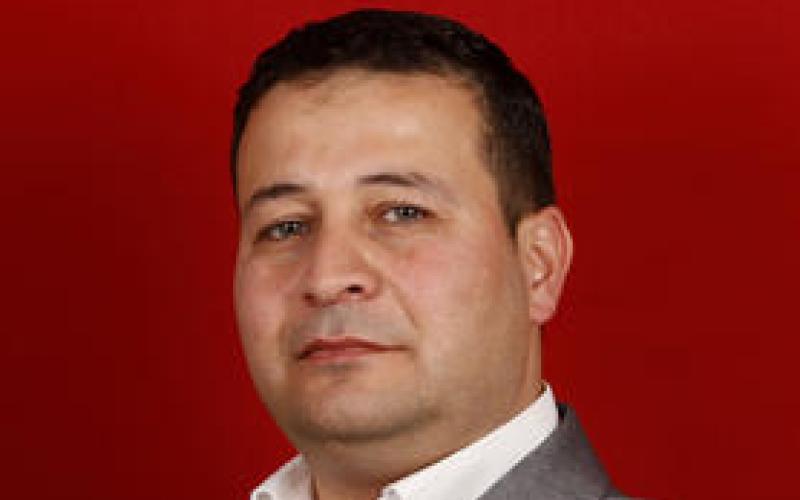 عن أصحاب "الظل الطويل"