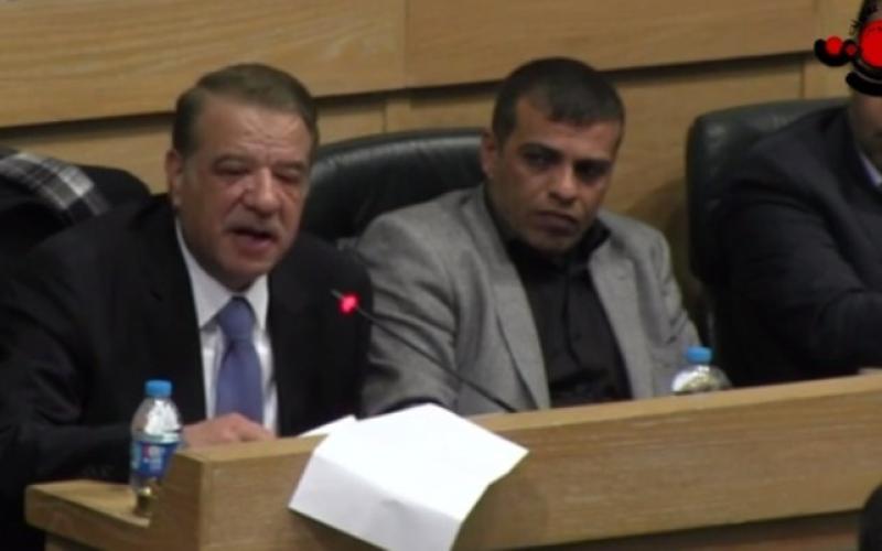 الدغمي والحمارنة يتبادلان الاتهامات بالعمالة تحت القبة- فيديو