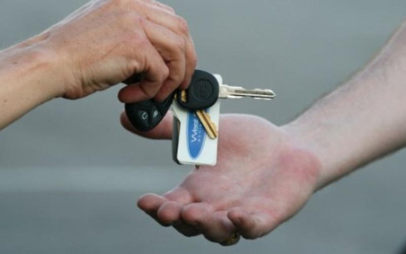 ازدهار اعمال مواقف السيارات الخاصة في الزرقاء