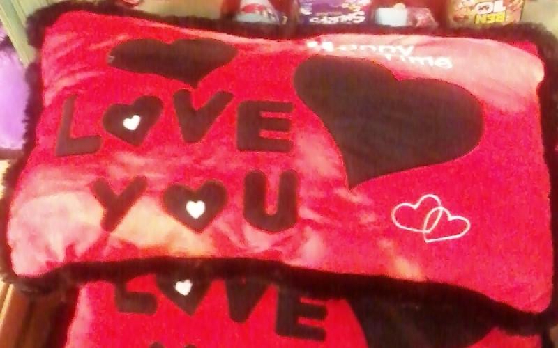 فالنتاين الزرقاء هذا العام "احمر باهت"!