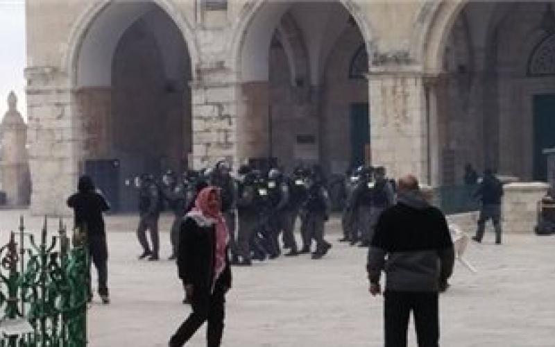 عشرات الإصابات إثر اقتحام قوات الاحتلال للأقصى