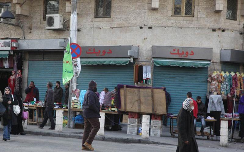 بسطات وسط البلد تنتقل من الشارع إلى الرصيف