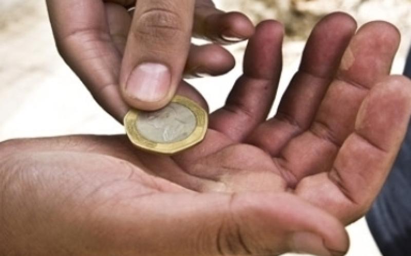 ضبط 44 متسولاً ومتسولة بعمان