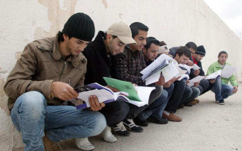 الرسوم الجديدة تعصف باحلام الكثيرين بالتوجيهي