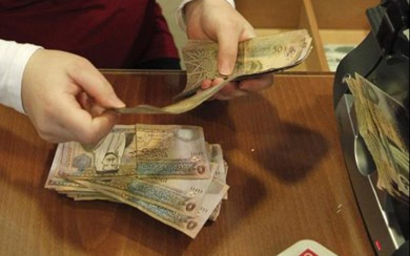 تسليم الدعم للمنتهية أرقامهم الوطنية بـ3 غداً