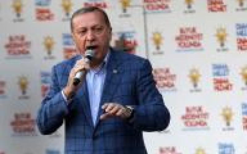 تركيا تسقط طائرة سورية