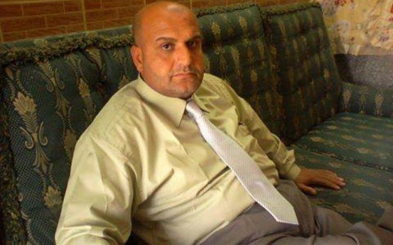 اعتقال معلم بالشونة الصق شعار رابعة على مركبته 