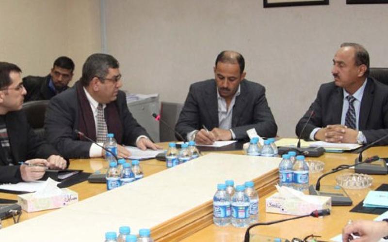 لجنة تحقق بلوازم "العقبة الاقتصادية"