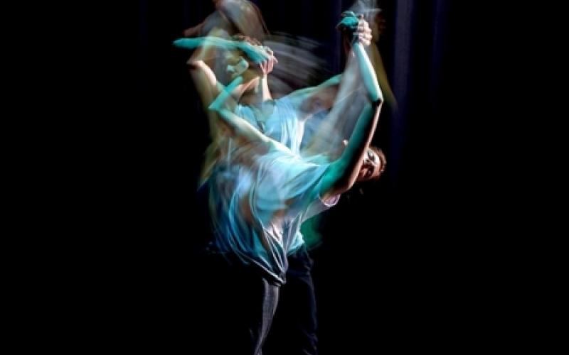 بدء فعاليات مهرجان عمان السادس للرقص المعاصر	