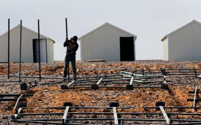 ردود افعال متباينة في الازرق حيال افتتاح المخيم الجديد للاجئين السوريين