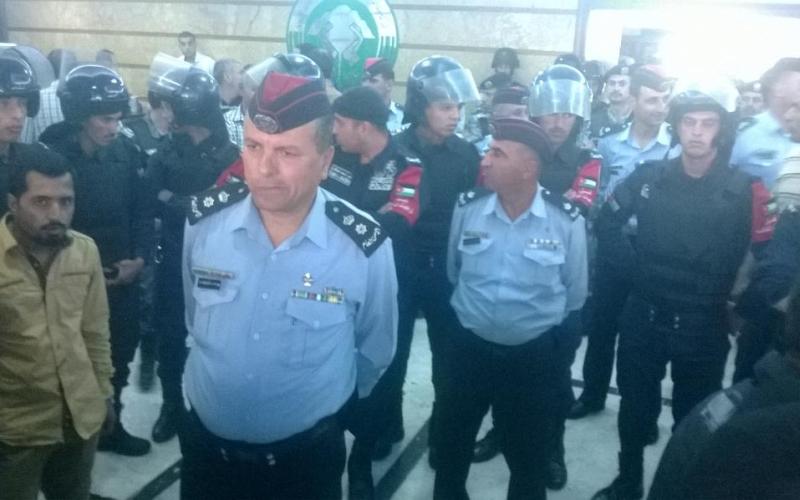 الدرك داخل الفوسفات وتصاعد اضراب العاملين - صور 