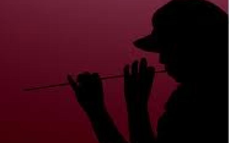 عازف ناي سوري يبيع الحزن لمن يشتريه في شوارع المفرق