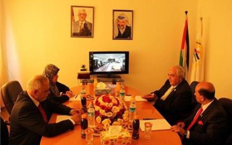 وزراء غزة ينتظرون أداء القسم 