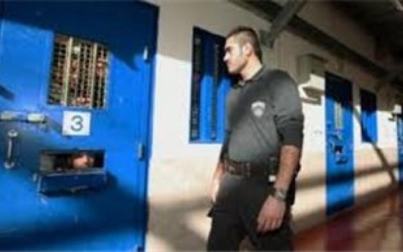 الأسرى الإداريون: محاولات إسرائيلية سياسية لقمع الاضراب
