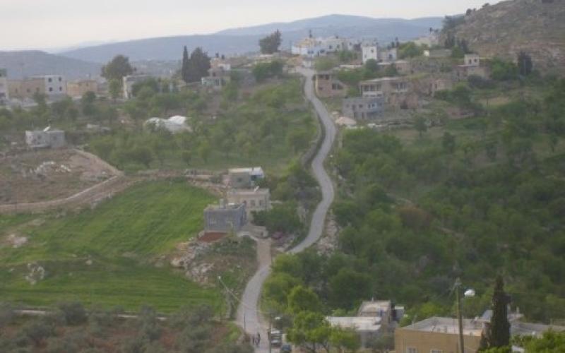 نابلس: مستوطنون يستولون على اراض في قرية جالود