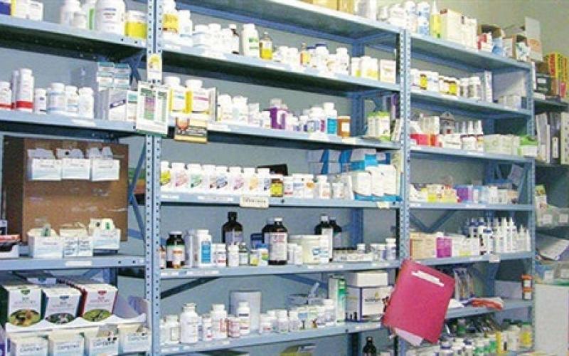 مطالبة بتطبيق الحد الأدنى لرواتب الصيادلة بالجامعات الخاصة