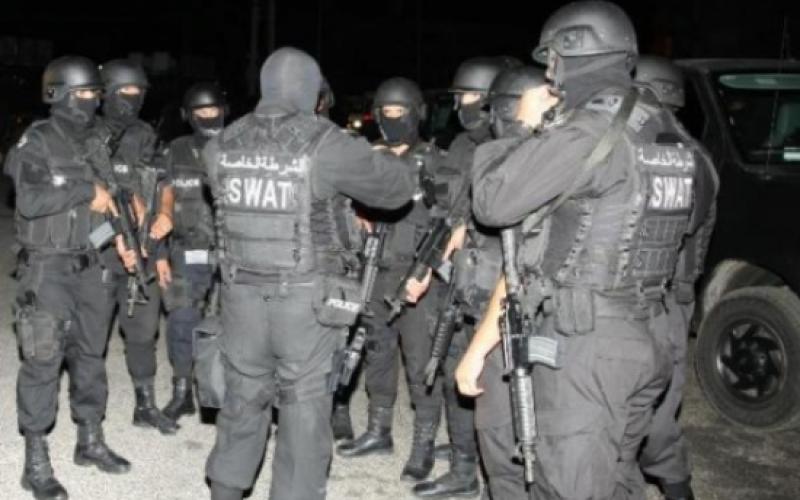 خلال مداهمة في معان: إصابة إمرأة وثلاثة من رجال الدرك 