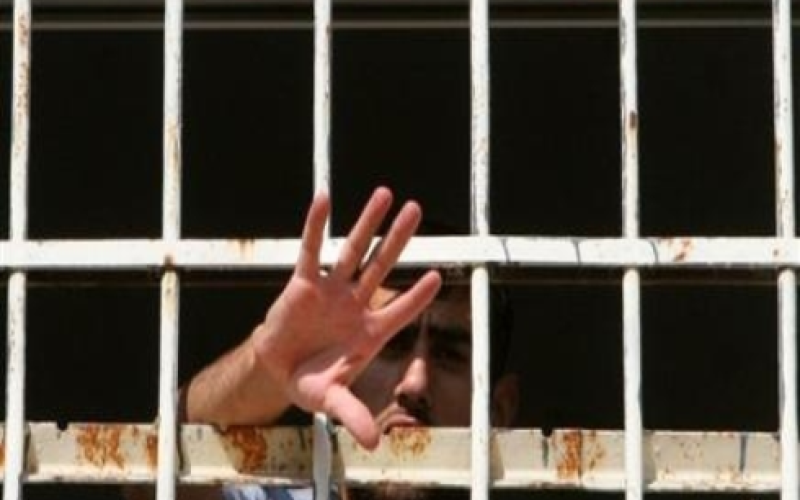 نادي الأسير: وقف اضراب الأسرى عن الطعام لا يعني نهاية المعاناة