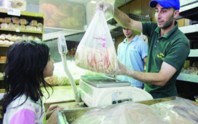 تضاعف الاقبال على شراء الخبز مع بداية رمضان