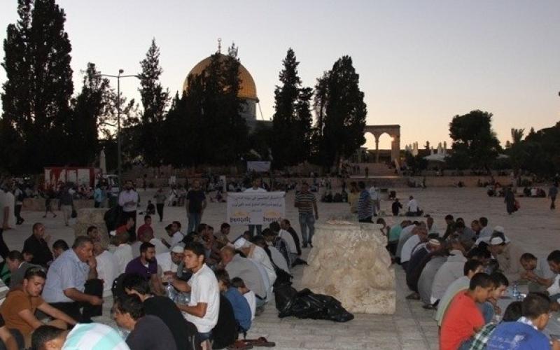 دعوات لشدّ الرحال إلى الأقصى في العشر الأواخر